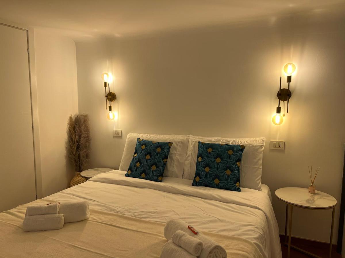 Regina Milano In Porta Romana 2 - Sky Tv, Wifi E Breakfast Box Daire Dış mekan fotoğraf