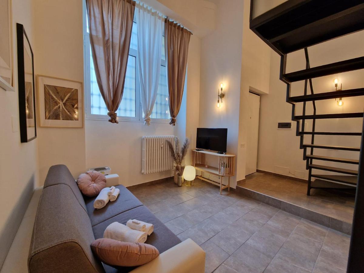 Regina Milano In Porta Romana 2 - Sky Tv, Wifi E Breakfast Box Daire Dış mekan fotoğraf