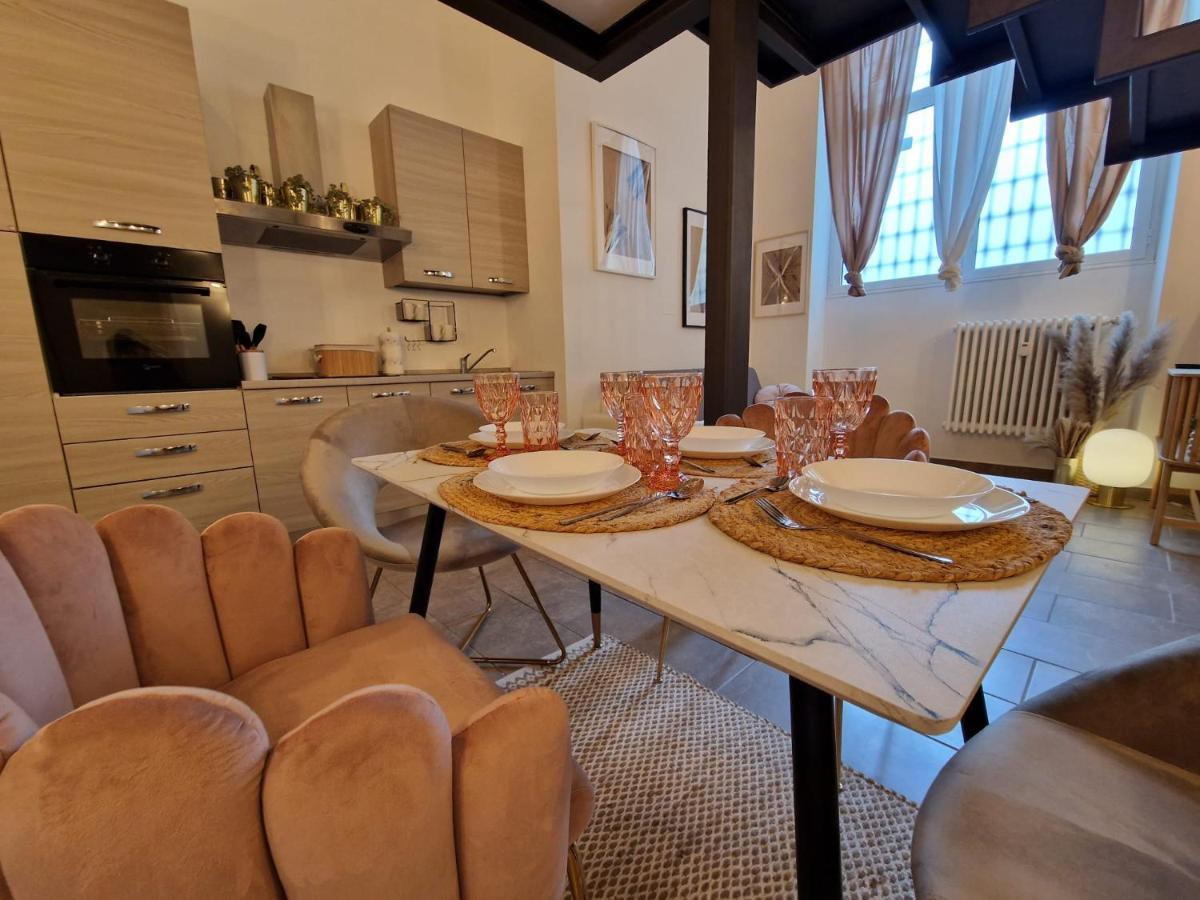 Regina Milano In Porta Romana 2 - Sky Tv, Wifi E Breakfast Box Daire Dış mekan fotoğraf