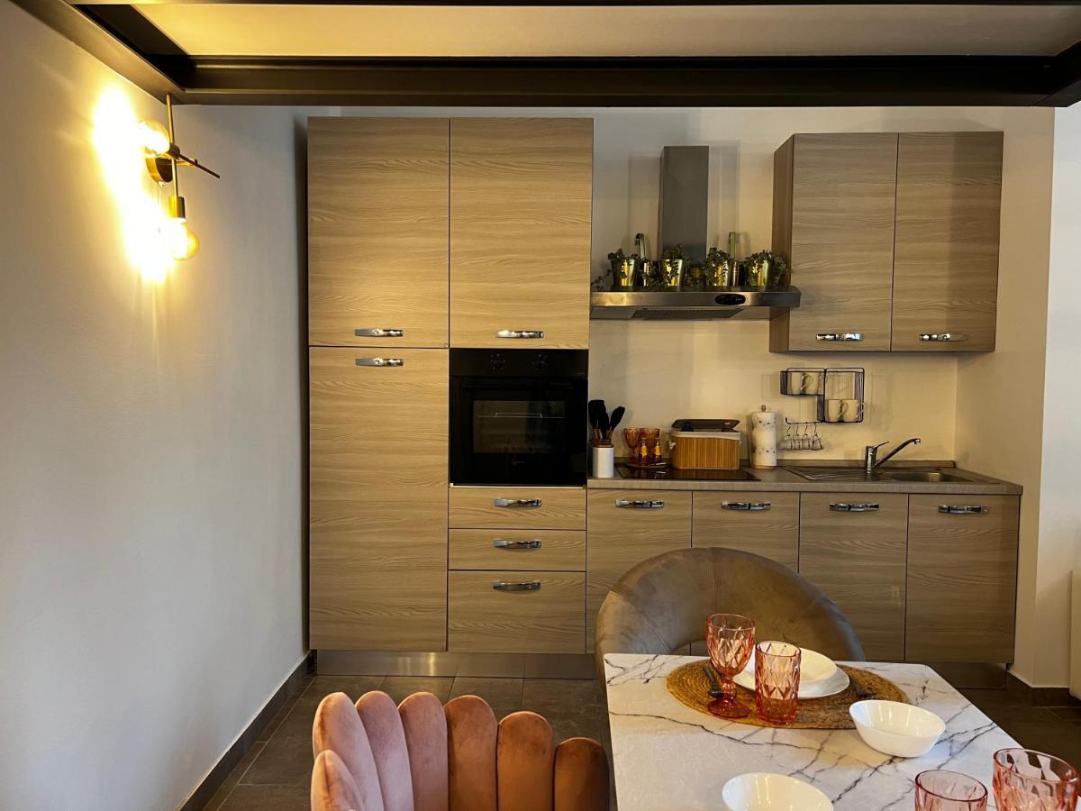 Regina Milano In Porta Romana 2 - Sky Tv, Wifi E Breakfast Box Daire Dış mekan fotoğraf
