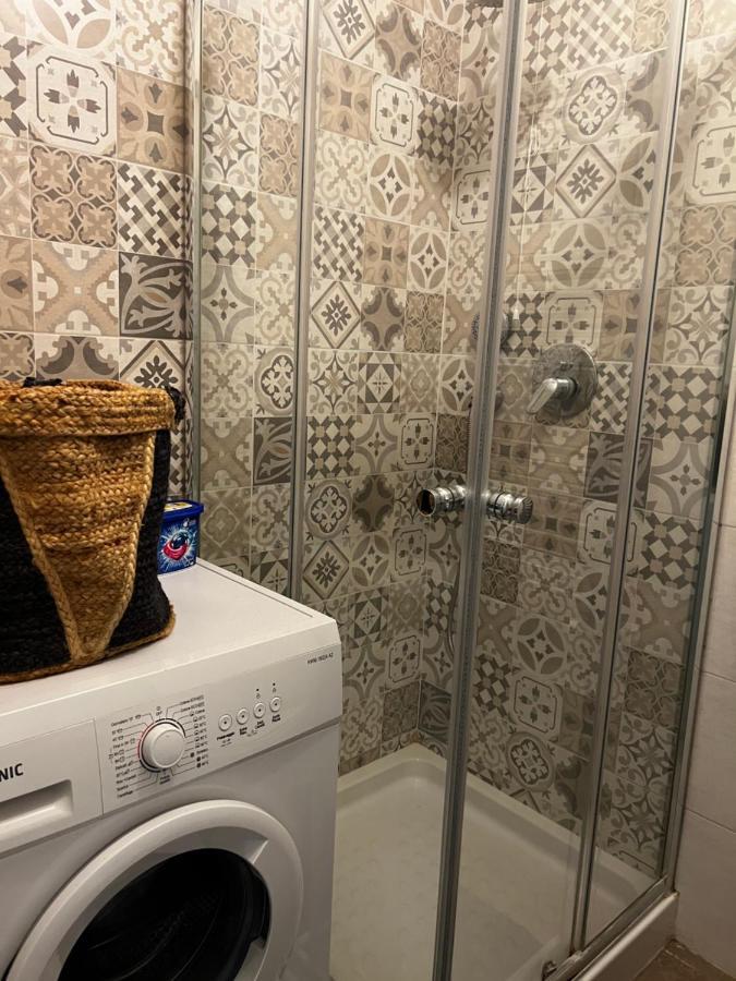 Regina Milano In Porta Romana 2 - Sky Tv, Wifi E Breakfast Box Daire Dış mekan fotoğraf